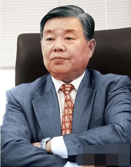 王子光,小松集團(tuán)