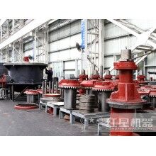 流動(dòng)反擊式碎石機(jī)100-200噸在線(xiàn)報(bào)價(jià)ZQ88