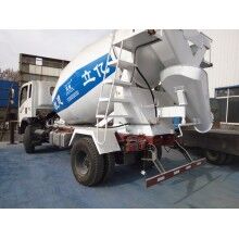 5m3混凝土罐車最新價格，億立攪拌罐車廠家直銷